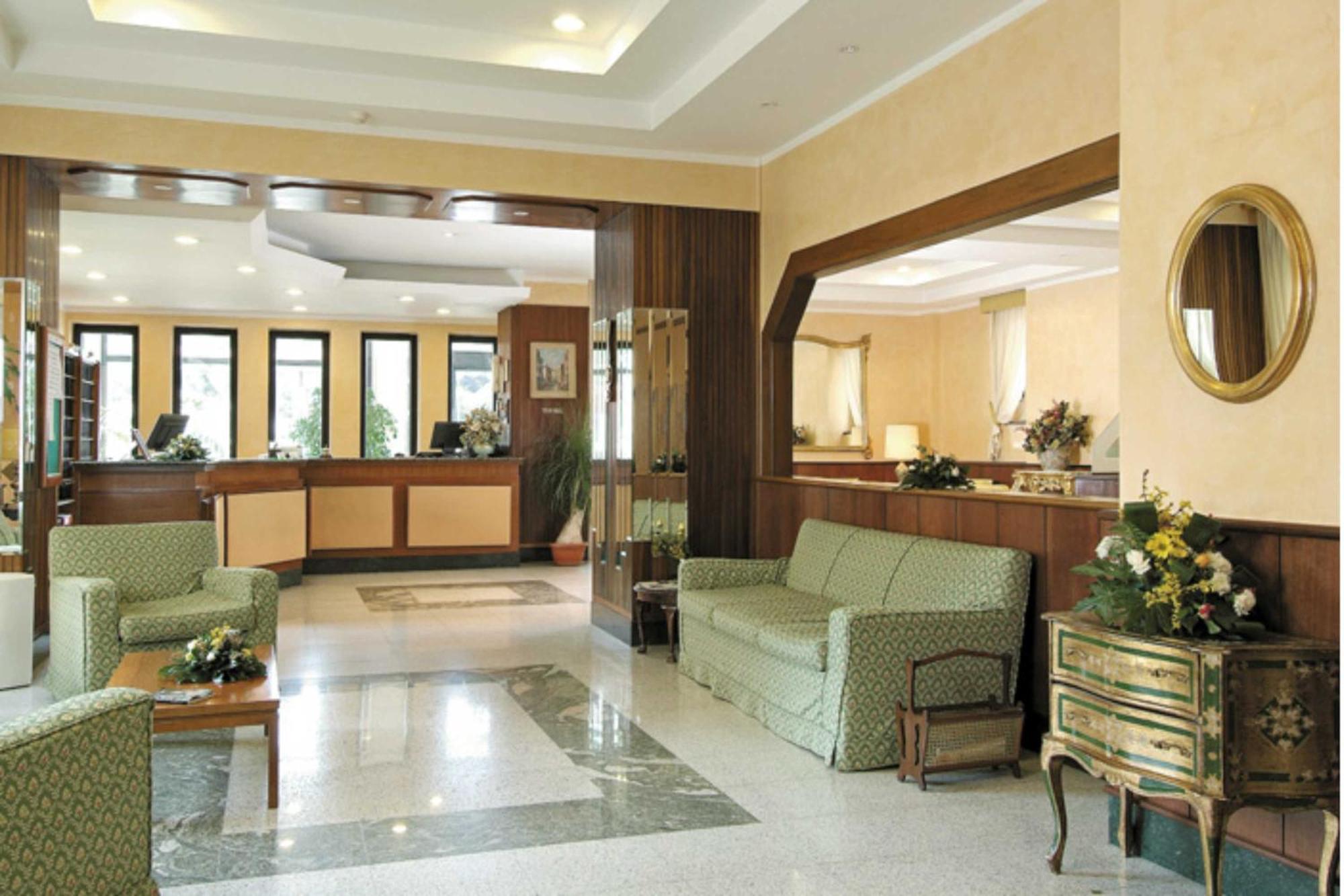American Hotel Pozzuoli Esterno foto